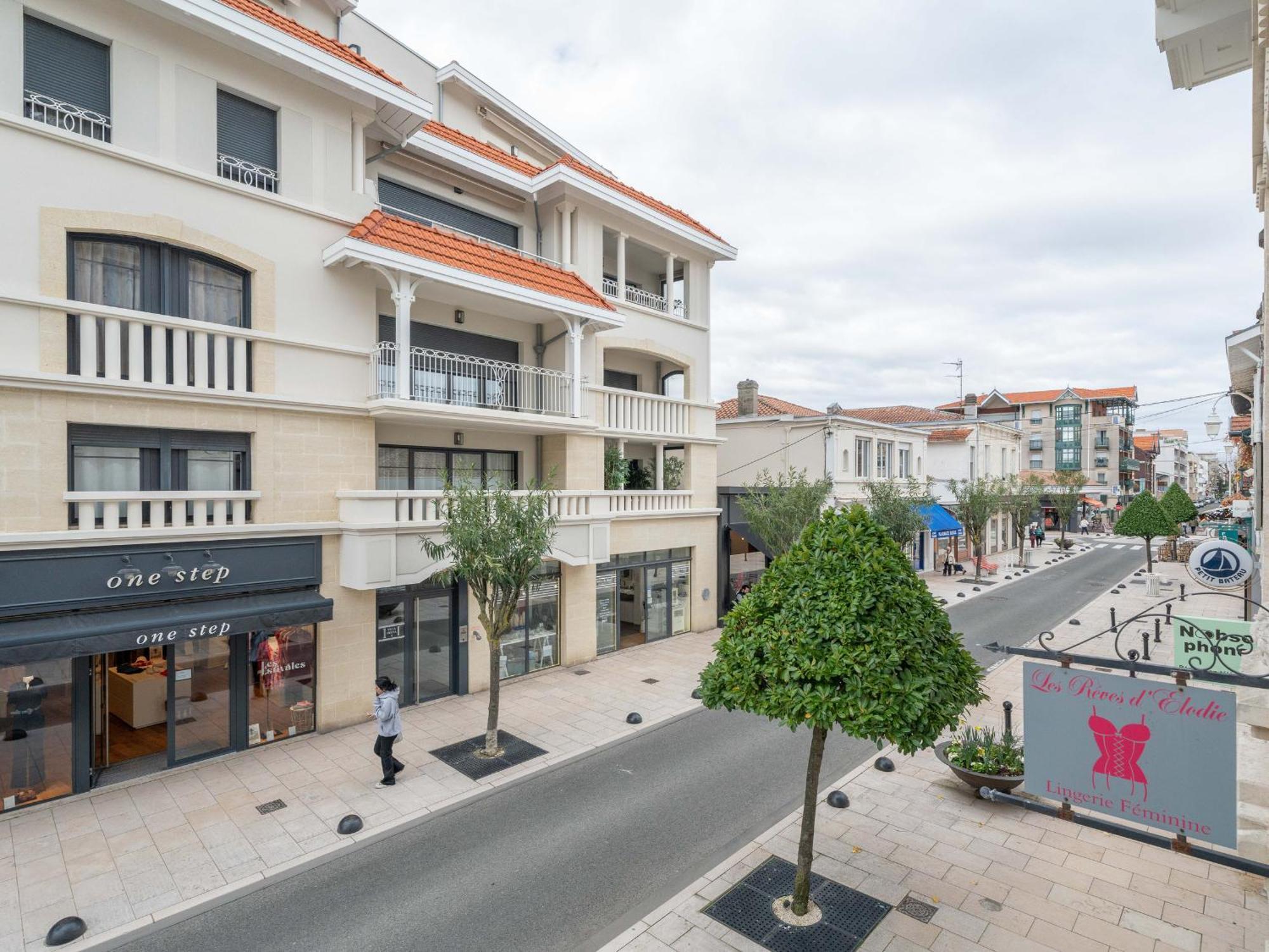 T3 En Centre-Ville D'Arcachon, Proche Plage, Balcons, Parking, Ascenseur Et Wi-Fi - Fr-1-319-440 Exterior photo
